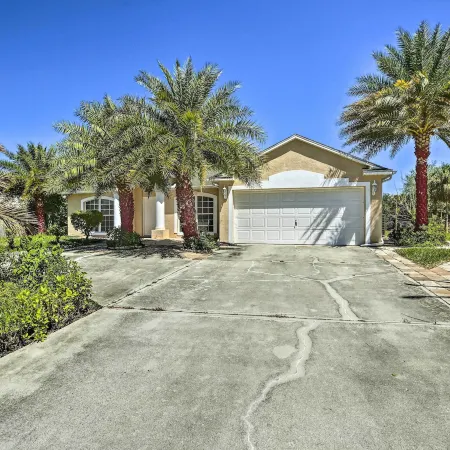 Peaceful Lehigh Acres Home w/ Grill + Lanai!