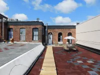 BestLocation|BridesGetReady|Photo backdrop|Families|Pets|RooftopViews|Nightlife!
