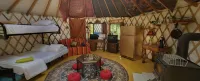Le Salon des Inconnus - 2 звезды