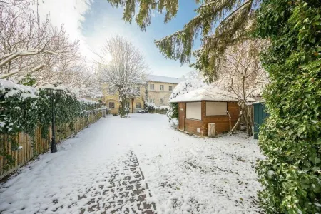 City Center Mödling top 1 Отели в г. Мёдлинг