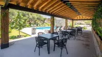 4Br Private Sanctuary with Pools and Gym