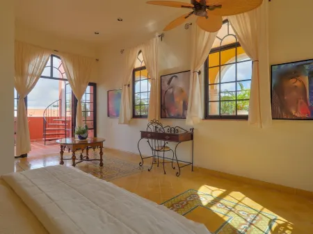 Casa Oasis Guest House and Spa