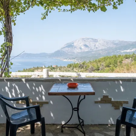 Apartment with Pool and Panorama View