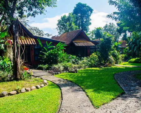 Yoga Art Home Hotels in Mae Ai