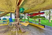 Fishing Pier, Kayaks Bayfront Home in Palacios!