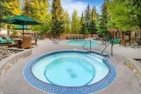 Hilton Grand Vacations Club Whistler - Hot Tub