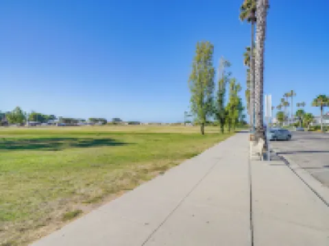 Victorian Carpinteria Apartment < 1 Mi to Beach! Hotels in Carpinteria