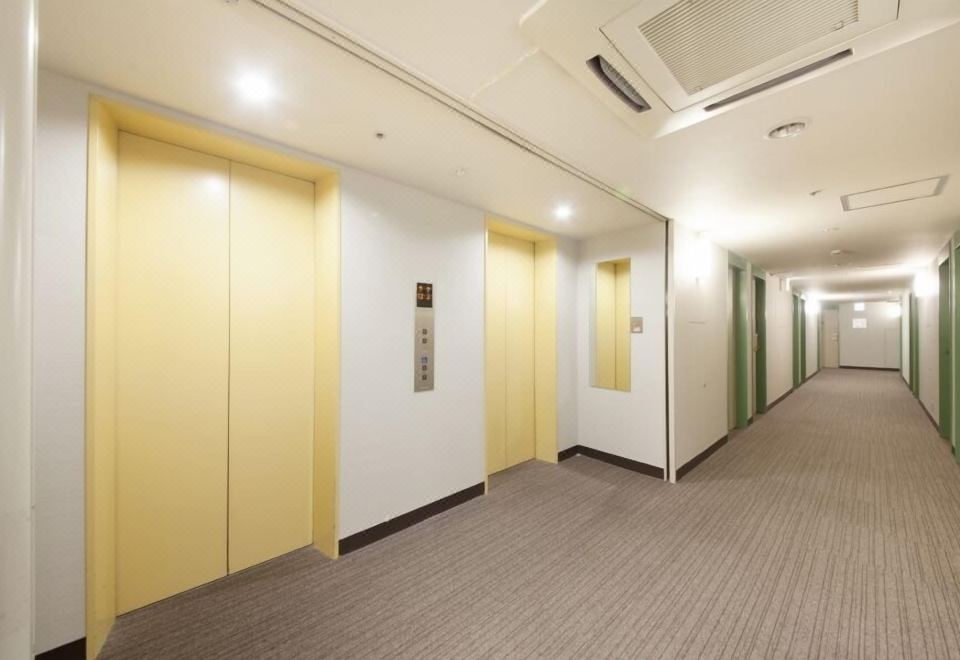 워싱턴 R&B 호텔 신요코하마 에키마에