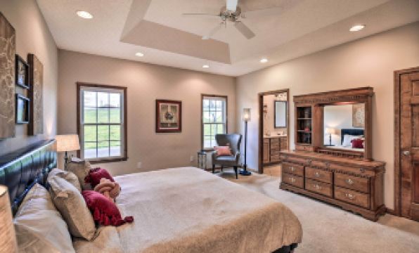 Pet-Friendly Abingdon Abode w/ Yard & Grill! - Housity