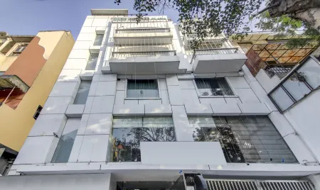 Treebo the Kings Plaza Отели рядом со станцией Delhi Cantt