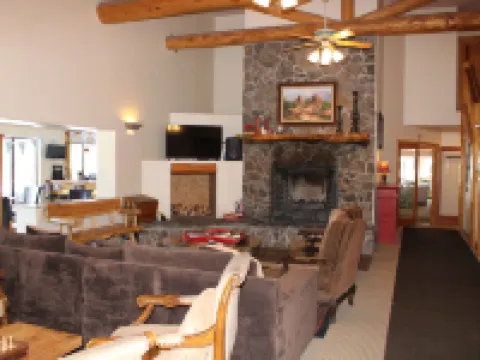 エーデルワイス リゾート アンド レストラン アパッチのホテル