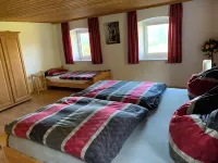 Ferienhaus Ramersdorf Hotels in Neukirchen
