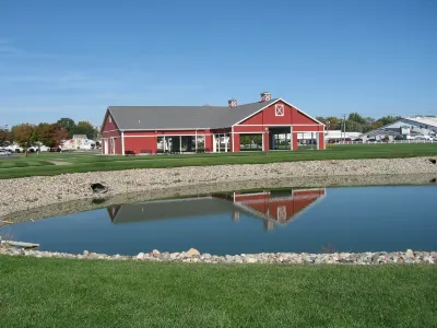 Farmstead Inn and Conference Center Hotels near Menno-Hof