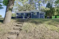 Stylish Grass Lake Retreat - Steps to Park!