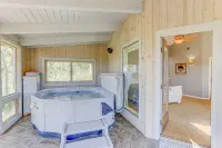 Mountain Views + Hot Tub: Airy Forest Escape! - parking