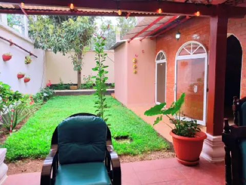 Hotel Don Felipe Aeropuerto Hotels near La Aurora International Airport