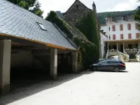 Grand Hôtel du Parc Hotels in Saint-Julien-dArpaon