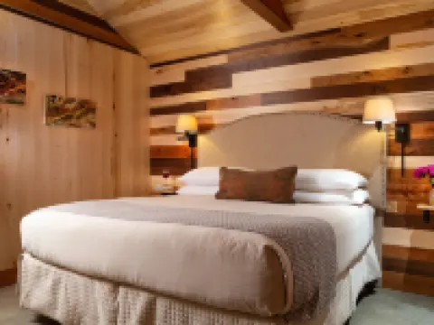 Justin Trails Resort Hotels in Monroe County