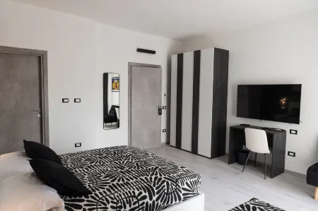 Affittacamere Poerio Отели рядом с достопримечательностью «Пьяцца дей Кавальери»