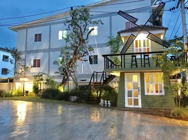 รูปภาพของPloy's Pearl Hotel