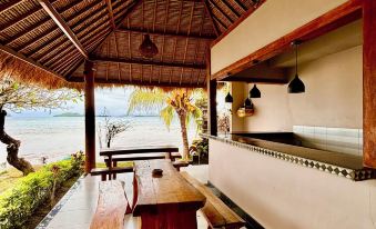 Krisna Bungalows and Restaurant