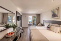 Queens Bay Hotel Hotels in Peyia
