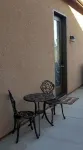 Private Apartment Style Suite. Close to National Parks.