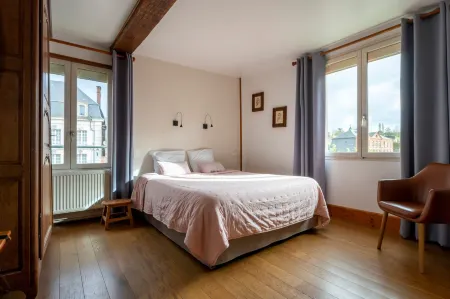 Auberge de l'Abbaye Отели в г. Флень-Ави