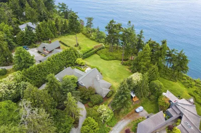 Goldilocks by AvantStay Luxury Waterfront Home Hotels near South Whidbey State Park