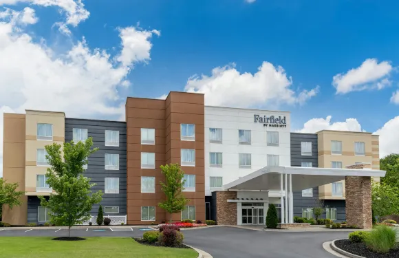 卡爾霍恩萬楓酒店及套房