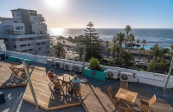 Mojo Hotel & Market