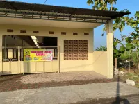 RedDoorz near Terminal Baru Pasuruan Hotel di Bugulkidul