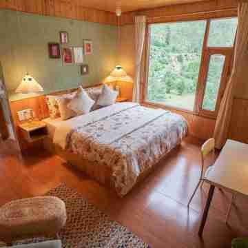 Mashru Riverside Estate Rooms