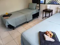 Vaniva's Villa nestled in a tropical garden oasis. - Wifi
