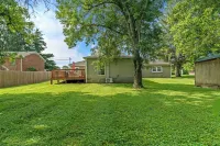 Bourbon Trail Getaway ~ Hot Tub + Dogs Welcome + Game Room + Cornhole + KY Fun