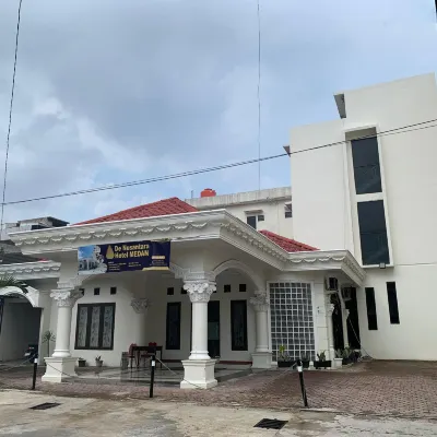 เดอ นูซันตารา โฮเทล ชารีอะห์ โรงแรมใกล้Medan Grand Mosque