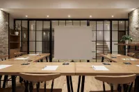 Olive Green Hotel