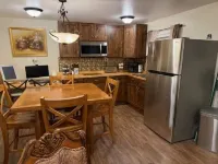 Cozy country Easy Peasy Hotels in Cane Beds