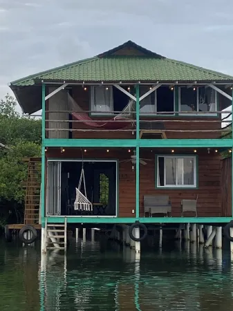 Brand NEW Home Over on the Water Отели рядом с Аэропорт Бокас Дэль Торо