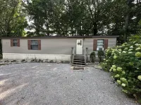 Charming 2-Bedroom Ranch Style Waterfront Mobile with Boat Dock in Meredith - AC - 4-Star