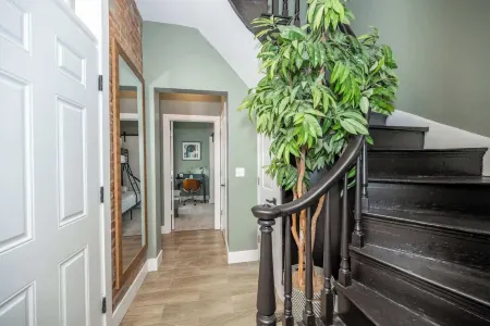 The Baymiller Row - For 6! Отели рядом с достопримечательностью «Цинциннати Зу & Ботаникал Гарден»