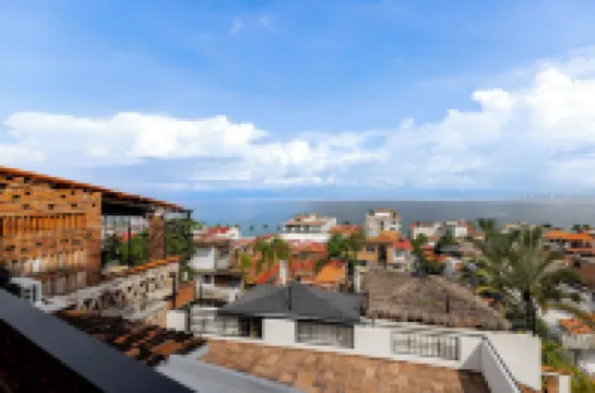 ราอิเซส โนมาดาส บูทีค โรงแรม วายาร์ตา