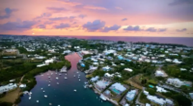 Coral Suite - close to beaches/kayaks/dock/stunning views/EVcharger