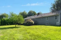 Near Newport, Beaches, Golf & Navy Base