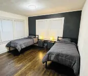 * The Indy Inn * Summ