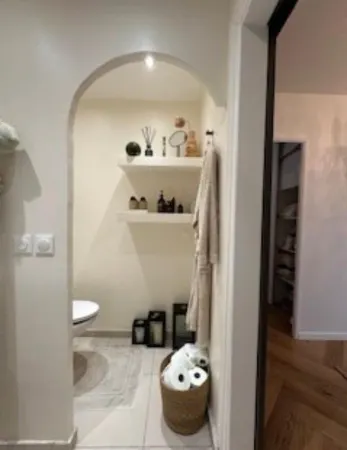 Charming loft apartment at the gates of Sacré Coeur Отели рядом с достопримечательностью «Alstom»