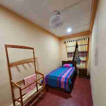 Lovely 4 bedroom top floor home in Kokkuvil East, Jaffna, Sri Lanka Rooms