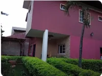 3-bedroom townhome in welcoming Comayagua with WiFi, fitness room, AC