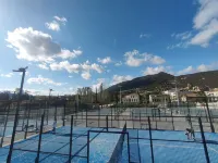 Rdc de villa en Drôme Provençale avec piscine privative et entrée indépendante Hotels in Nyons