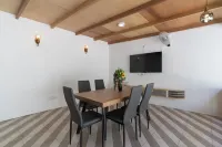 charming 2-room apartment offers the perfect retreat for families and friends.